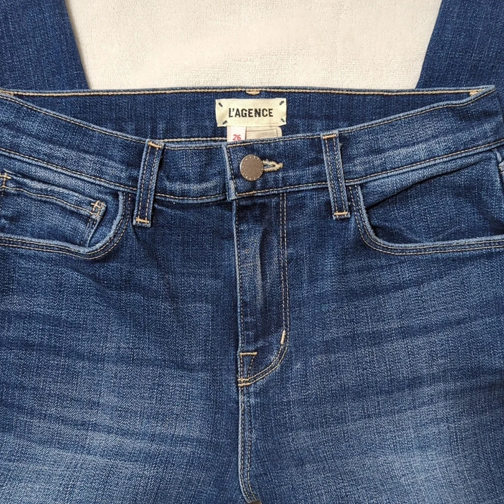 L'Agence High Rise Sada Cropped Jeans - Picture 6 of 10